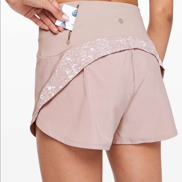 Lululemon Run The Line Short *Reflective 3" - Picture 2 of 6